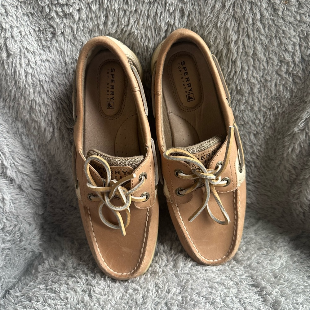 Sperry women,s Light Brown Boat Shoes